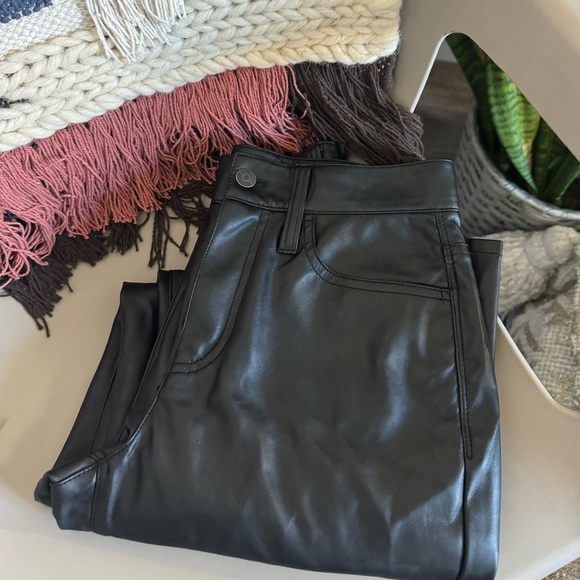 The Petite Perfect Vintage Straight Jean: Faux Leather Edition - Picture 2 of 6